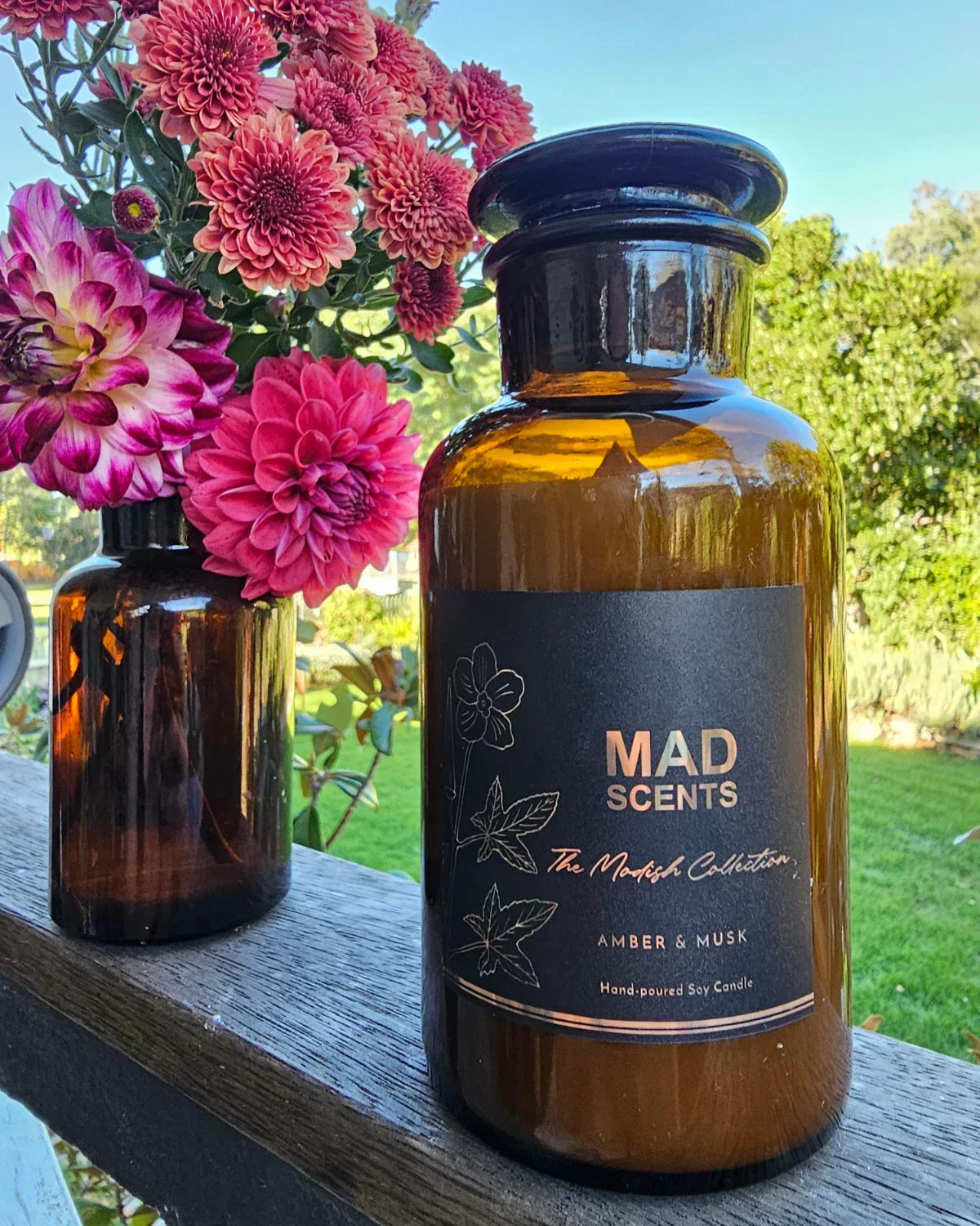 Pink Musk Bergamot & Freesia Modish Apothecary Candle (wood wick)