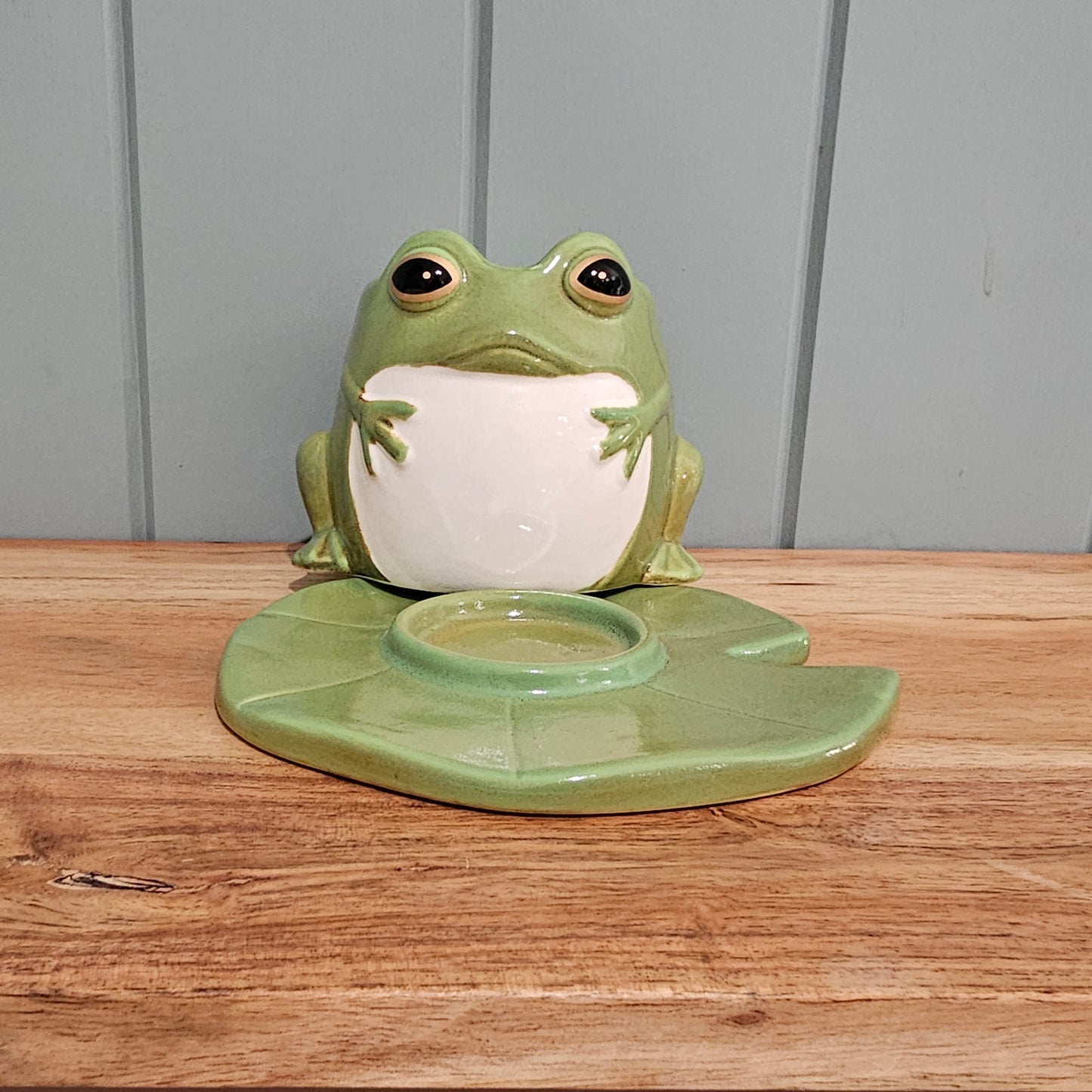 Frog & Lily Pad Oil Burner