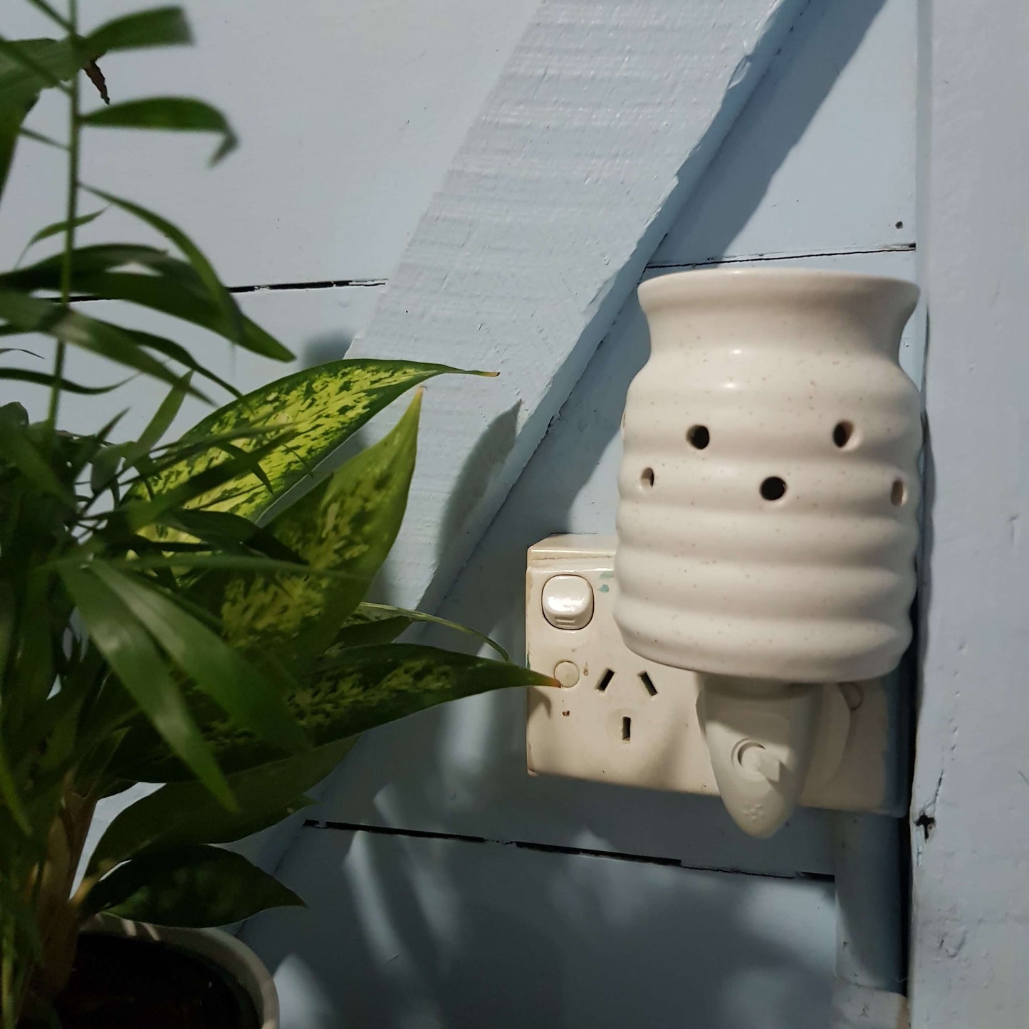 Farmhouse Plug-In Warmer